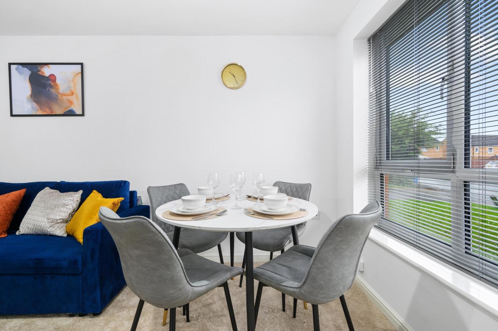 Comfy Stay 6Mins To Coop Live Arena, Etihad Stadium & City Centre With Wifi & Free Private Parking แมนเชสเตอร์ ภายนอก รูปภาพ